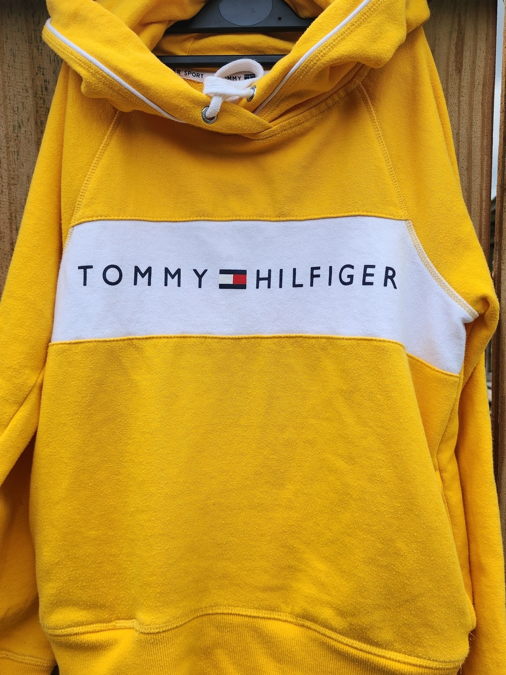 Tommy Hilfiger Women’s XS Yellow Logo Hoodie
